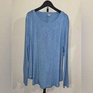 Old Navy Light Blue Long Sleeve Scoop Neck Top